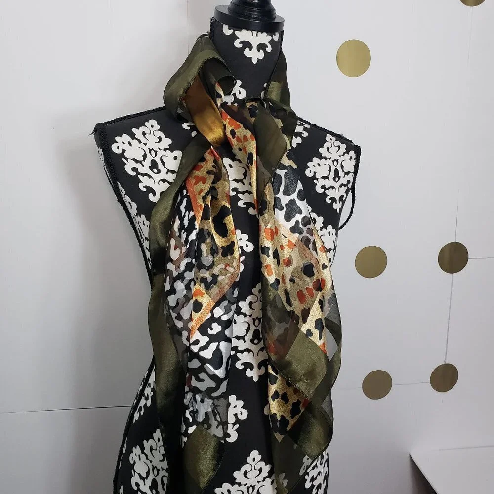 Women's Multicolored Animal Print Square‎ Scarf